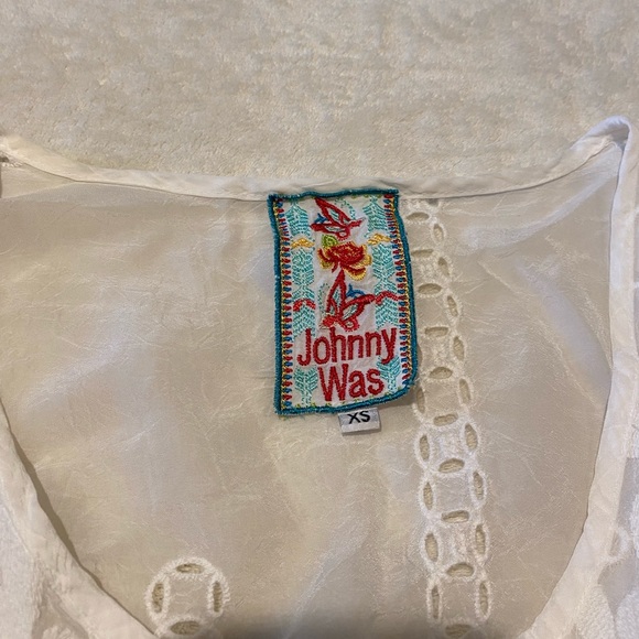 Beautiful Johnny Was embroidered white button up blouse - Picture 2 of 7
